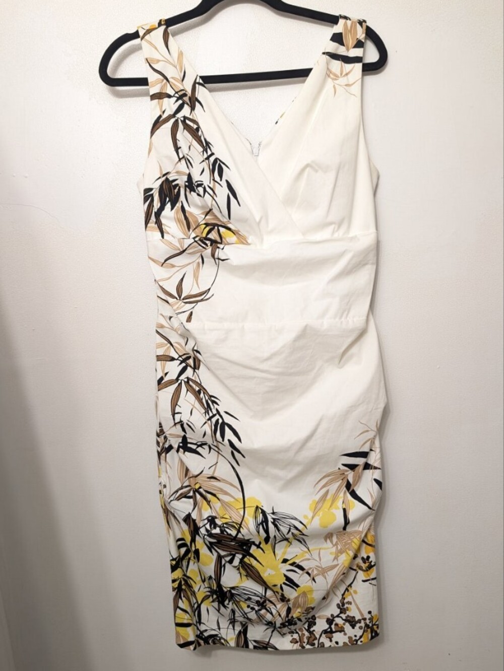 NWNT Le Château Cream Blouse with Floral Design M Cotton